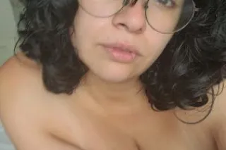 Cute Latina BBW w a Nerdy Heart of Gold - Image 5