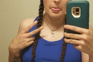 Quick blow and go. Lesbian with head game! - Image 2