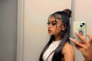 New Young Petite Foreign Woman 😍🥰😘 - Image 11