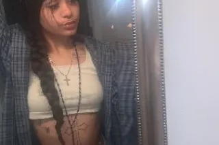 New Young Petite Foreign Woman 😍🥰😘 - Image 8