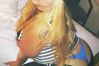 UPSCALE 💙 INCALL 💚 TODAY 💙🌎💚 B... - Image 1