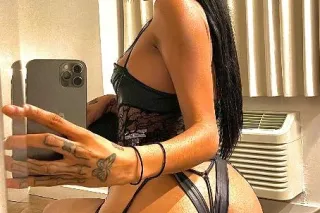 Incalls/Outcalls Available😻Sli... - Image 2