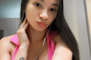 ✨💓😝 NAUGHTY NADIAA💓✨🥭🍑SEXY fun... - Image 1
