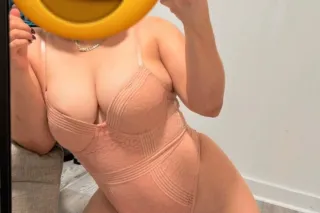 Hi, I'm latina venezolana and ... - Image 2