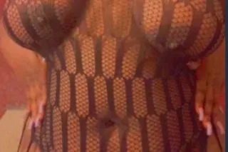 Outcalls ONLY 💕 jiggly booty hungry for dick 👅🥰 throat fuck me, then bend me ova🍑 yo fav bbw squiter🌸🌊 - Image 6