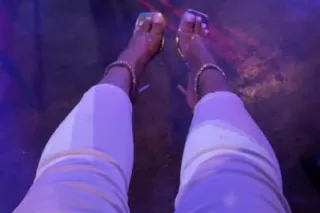 companion for discreet quite m... - Image 1