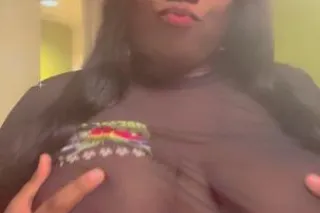 Juicy💦 - Image 1