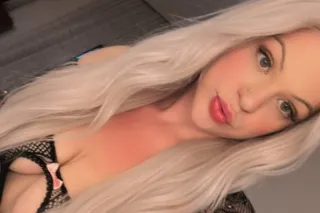 Your Flirty Emerald Eyed Redhe... - Image 1