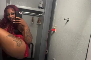 SexxyRedTrucker ❤‍🔥💋 4rm THE H... - Image 3