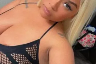 Come spend some time with me 😘... - Image 2