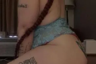 Phat ass witha beautiful face.... - Image 4