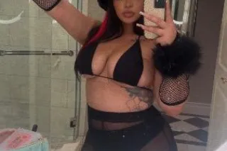 Pretty Face 🍒✨Exotic 🌺 Thick &... - Image 4