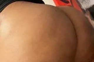 Short Thick Juicy BooTy You Ca... - Image 1