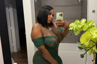 👋🏽Freaky with a Fat Ass 🍑Pretty Feet 👣 COME FREAK ME NIGGA - Image 9