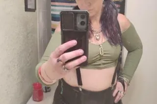 WANNA bend this big booty over - Image 3