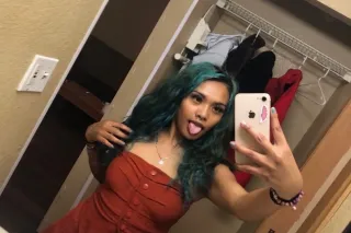 Sexy & Petite 😍 - Image 5