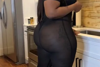 LET ME TREAT YOU RIGHT🫵🏽😍😍💦💦🌊💧... - Image 1