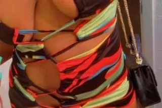 COME SURF 🏄🏾♀MY OCEAN🌊DADDY💦💦🍭 - Image 4