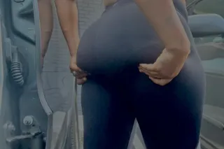 DOMINICAN MAMII🥰 BOOTY-LICIOUS... - Image 1