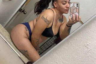 Spicy Latina sweetheart - Image 5