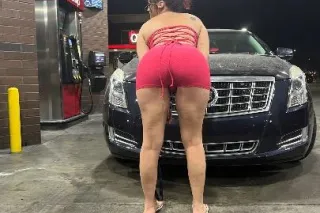 5'3 Slim Curvy Latina 💋 - 25 - Image 3