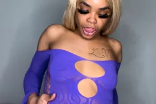 Come Get Hooked On Millie! 😘 -... - Image 2
