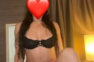 😈 Come get it, papi… I’m all yours today💦 - Image 1