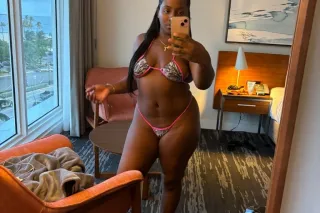 𝐻𝒾 𝐻𝒶𝓃𝒹𝓈𝑜𝓂𝑒, 𝑔𝓁𝒶𝒹 𝓎𝑜𝓊 𝒻𝑜𝓊𝓃𝒹 𝓂𝑒.. offering incalls & outcalls +content - Image 3