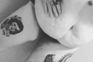 Sexy young woman up for some fun - Image 2