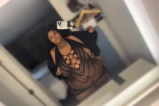 NEW HERE‼SEXY 6ft SSBBW P👅RN $... - Image 2