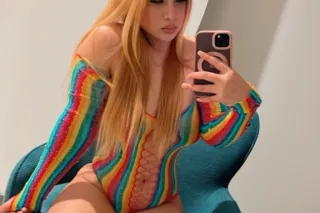 😘😘😘 Hi daddy, a treat for you ... - Image 1