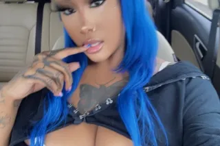 Hey Baby Ever Been W A 6'2 SUPPER THICK BADDIE💋 - Image 1