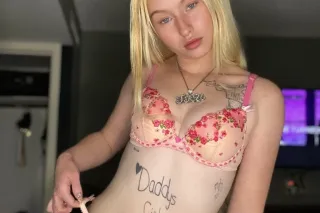 ONLY 20 YEARS OLD!!🤭 young hot... - Image 2