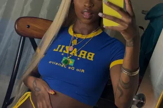 Hey im ari 💋 - Image 4