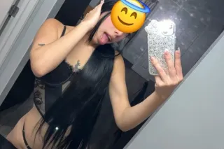 Camila - Image 4