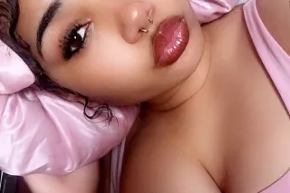 sexy wet girl 😋💦 - 20 - Image 2