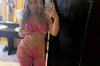 sexy sophia - Image 1