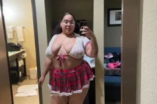 lightskin BBW with fire head 🔥... - Image 2