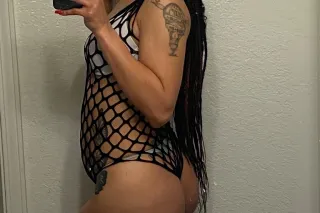 NEW IN TOWN 🥰 LETS HAVE SOME F... - Image 3