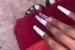 available 💦😝 - Image 4