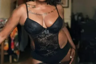 EARLY 🕊5a TILL 10a $60/$80 thereafter💋MILF/ALERT 🚨⚠💦❤RAYYNE CLEARWATER💋🔥GROWN & SEXY 😀🍆🍫UPSCALE ☝🏾☝🏾 PRETTY MILF 💦INCALL ONLY👄🌟 - Image 12