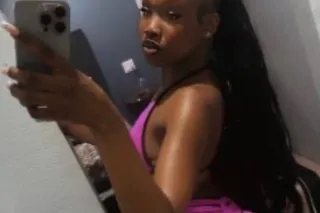 CUM PLAY 🫦NEW GIRL 💋😘LAST DAY‼... - Image 1