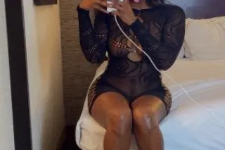 2 girls outcalls all over no g... - Image 2