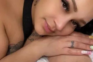 Squirt Queen 😏💦 Available Now!! - Image 5