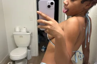CUM SEE THIS PUSSY FULLY NUDE ... - Image 3