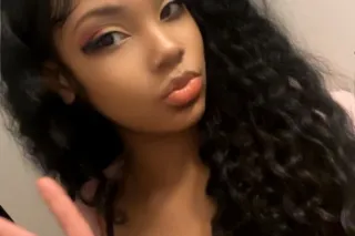 fat wet pussy💕 - Image 2