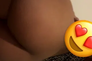 fat wet pussy💕 - Image 1