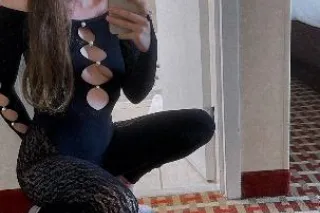 petite upscale burnett 😍 Avail... - Image 2