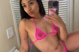 Horny Latina Slut - Image 5