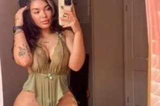 🔥Sexy Young Hottie 🔥 Curvy & F... - Image 2